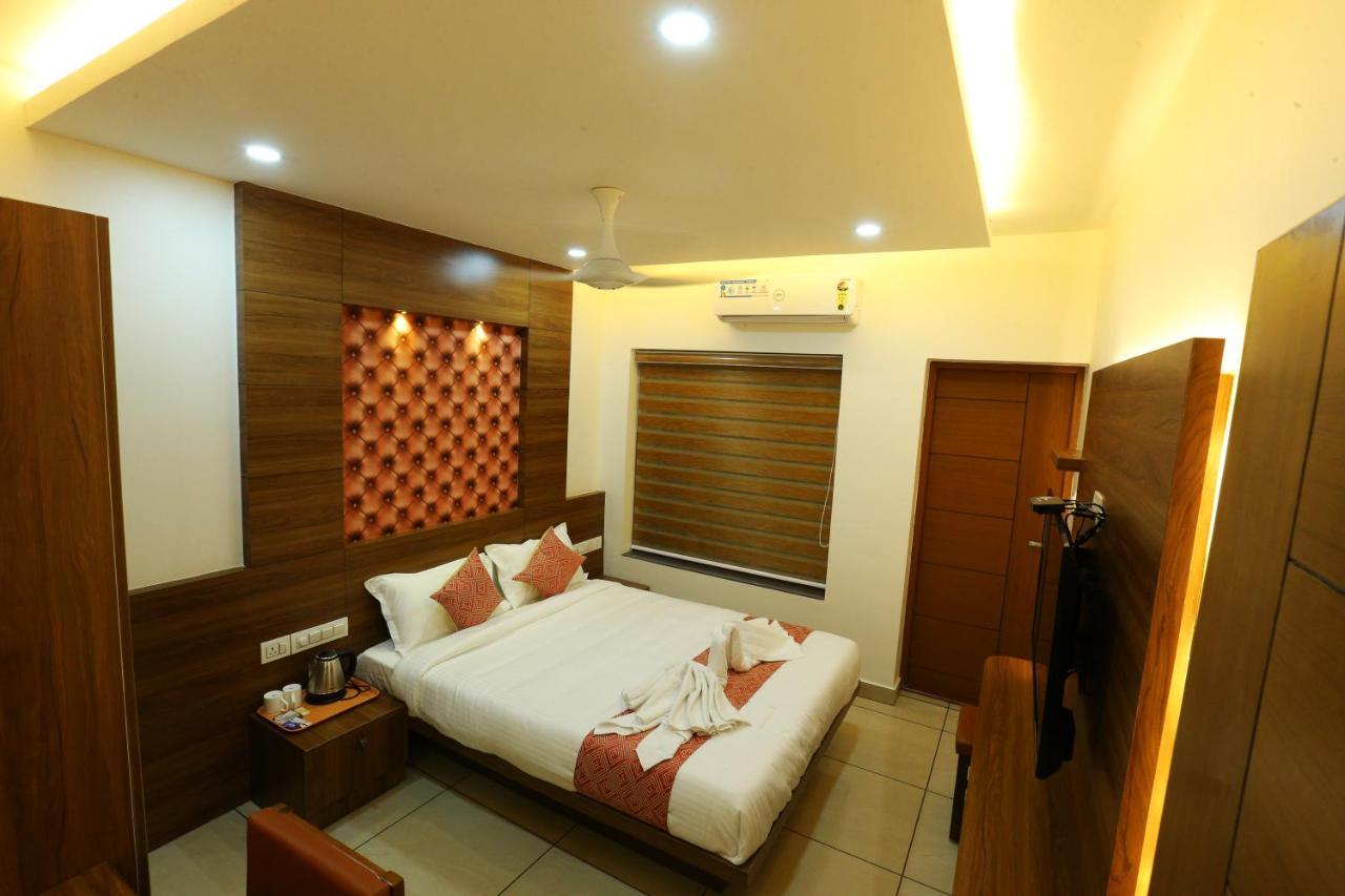 Ahlan Luxury Rooms Kochi Buitenkant foto