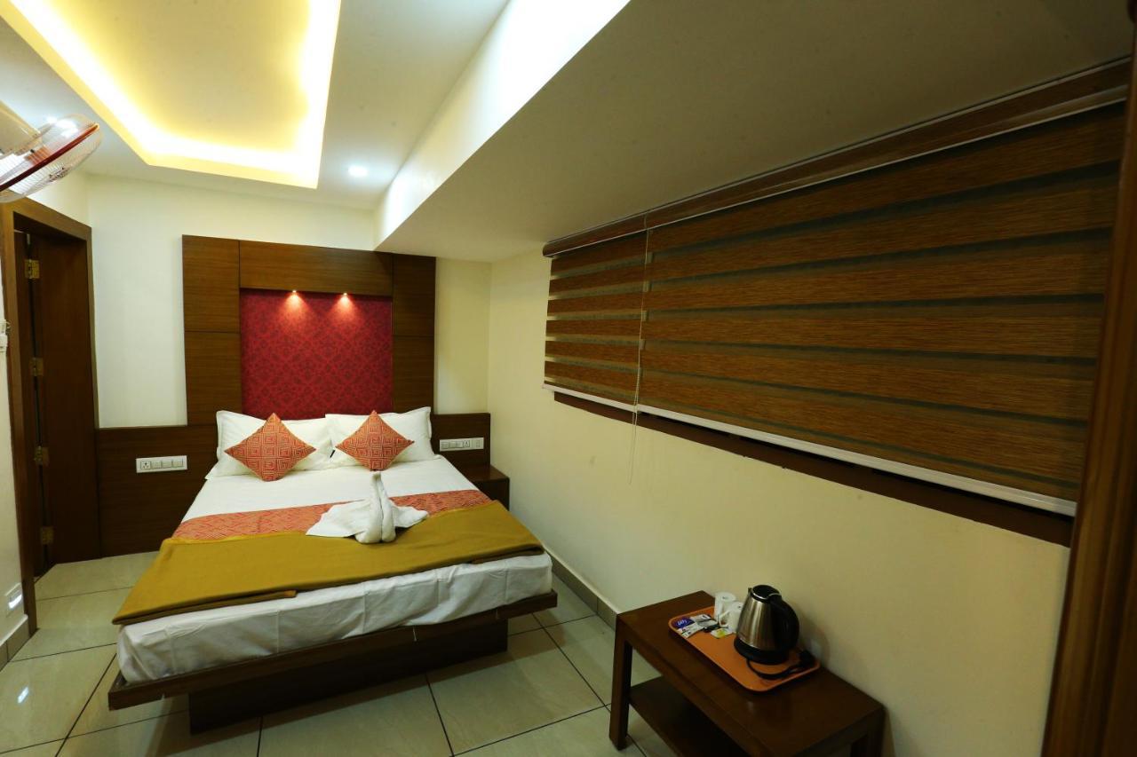 Ahlan Luxury Rooms Kochi Buitenkant foto